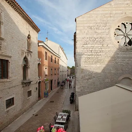 Michela Central Apartment Zadar